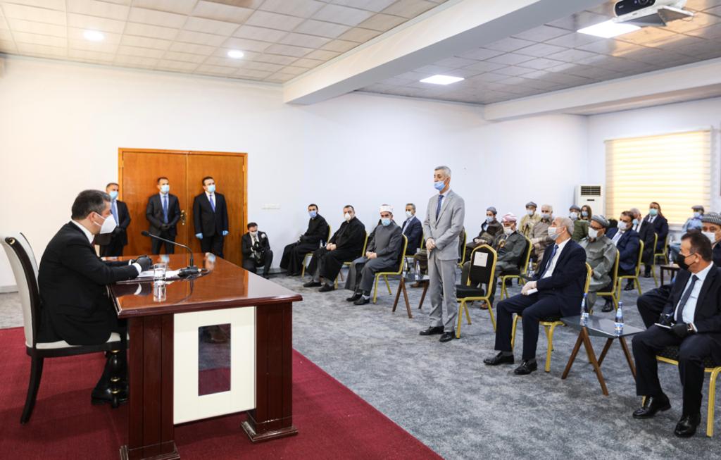 رئيس حكومة إقليم كوردستان يزور زاخو ويجتمع مع مسؤوليها ووجهائها وذوي الشهداء